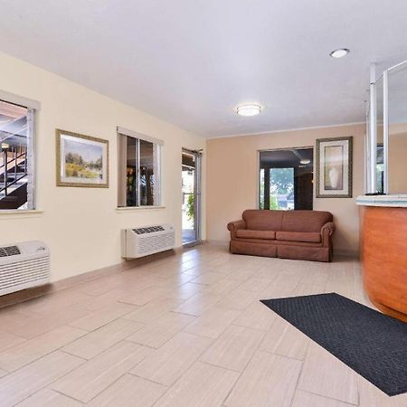 Days Inn By Wyndham Albuquerque Northeast מראה חיצוני תמונה