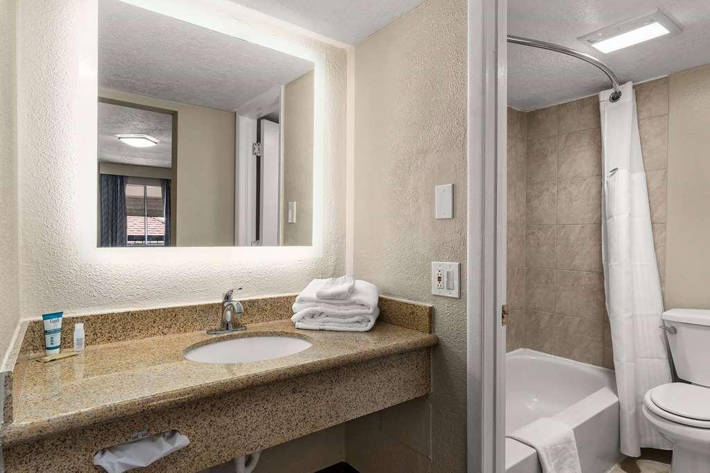 Days Inn By Wyndham Albuquerque Northeast חדר תמונה