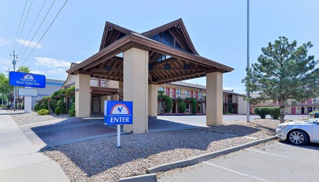 Days Inn By Wyndham Albuquerque Northeast מראה חיצוני תמונה